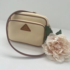 Arden Cove Crissy Full Crossbody with Classic Clasps Strap, Color Cream and Gold